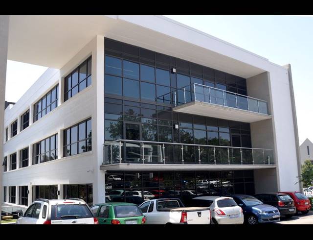 5,591M² OFFICE FOR SALE IN DIE WILGERS